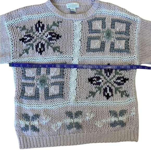 Vintage 90s Jamie Scott Hand Knit Floral Quilt Pattern Chunky Crewneck Sweater - Picture 6 of 9